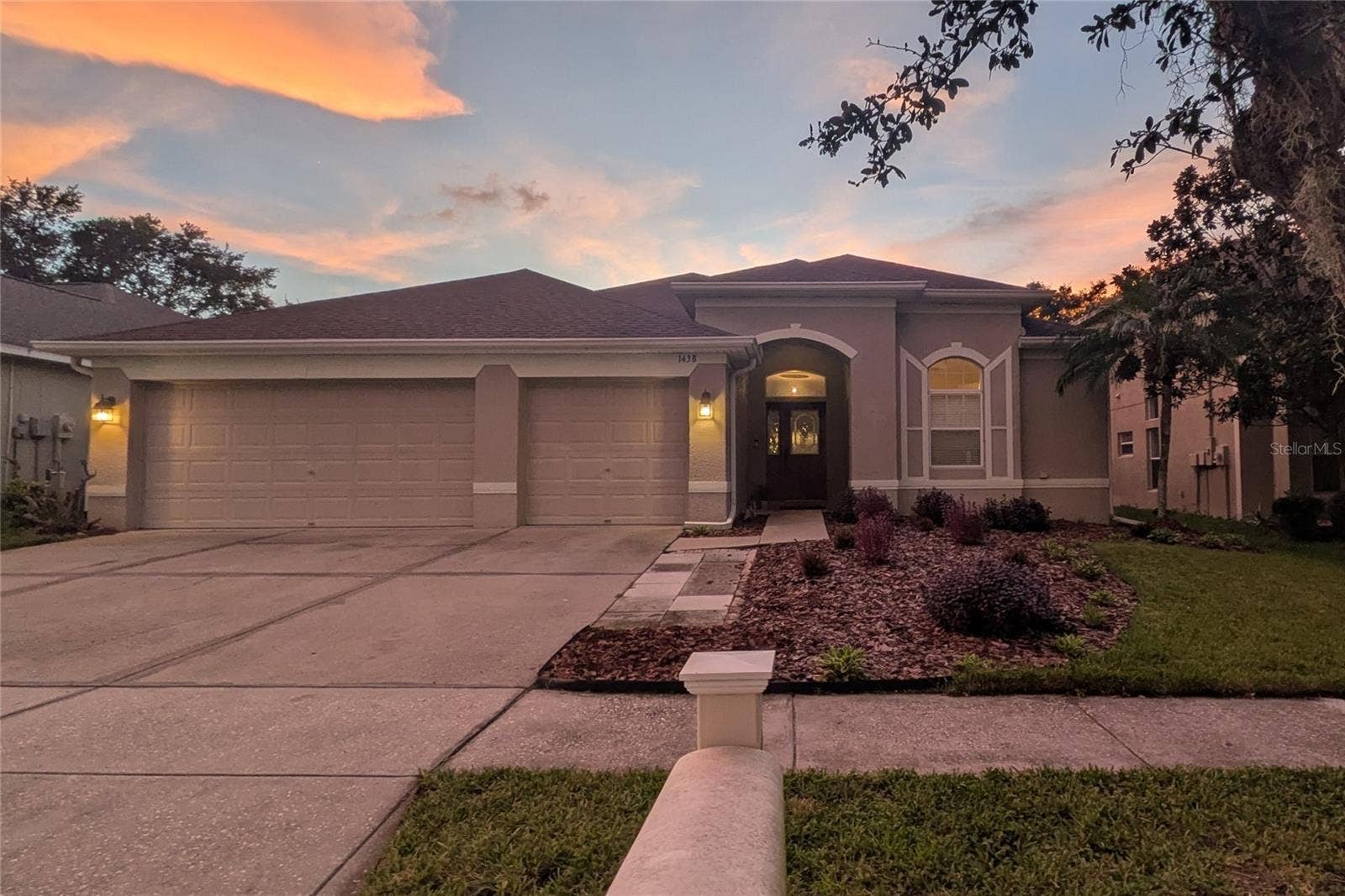 1438 EMERALD HILL WAY, Valrico, FL 33594 1438 EMERALD HILL WAY, Valrico, FL 33594
