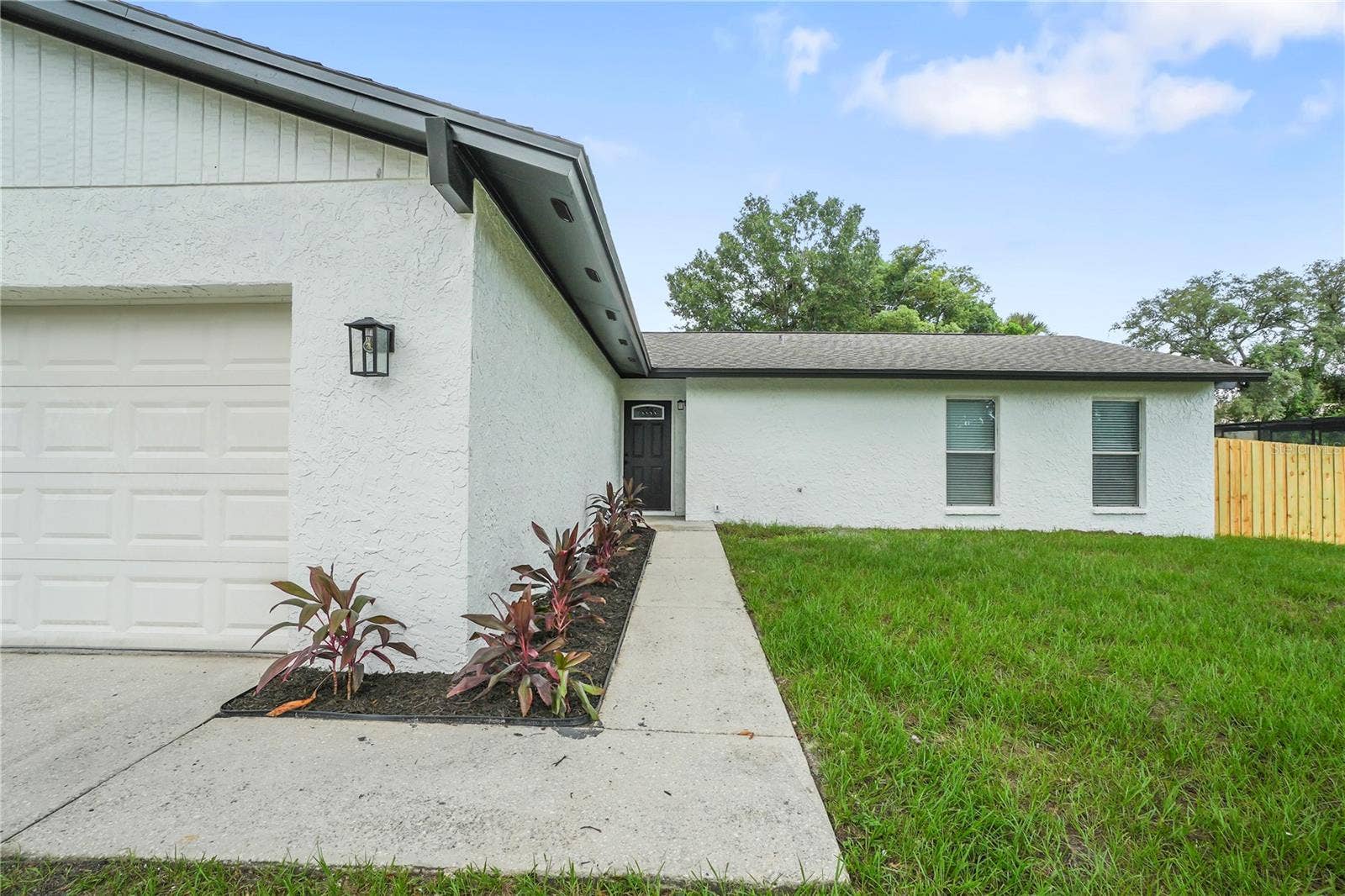 1901 LAKEVIEW DRIVE, Brandon, FL 33511