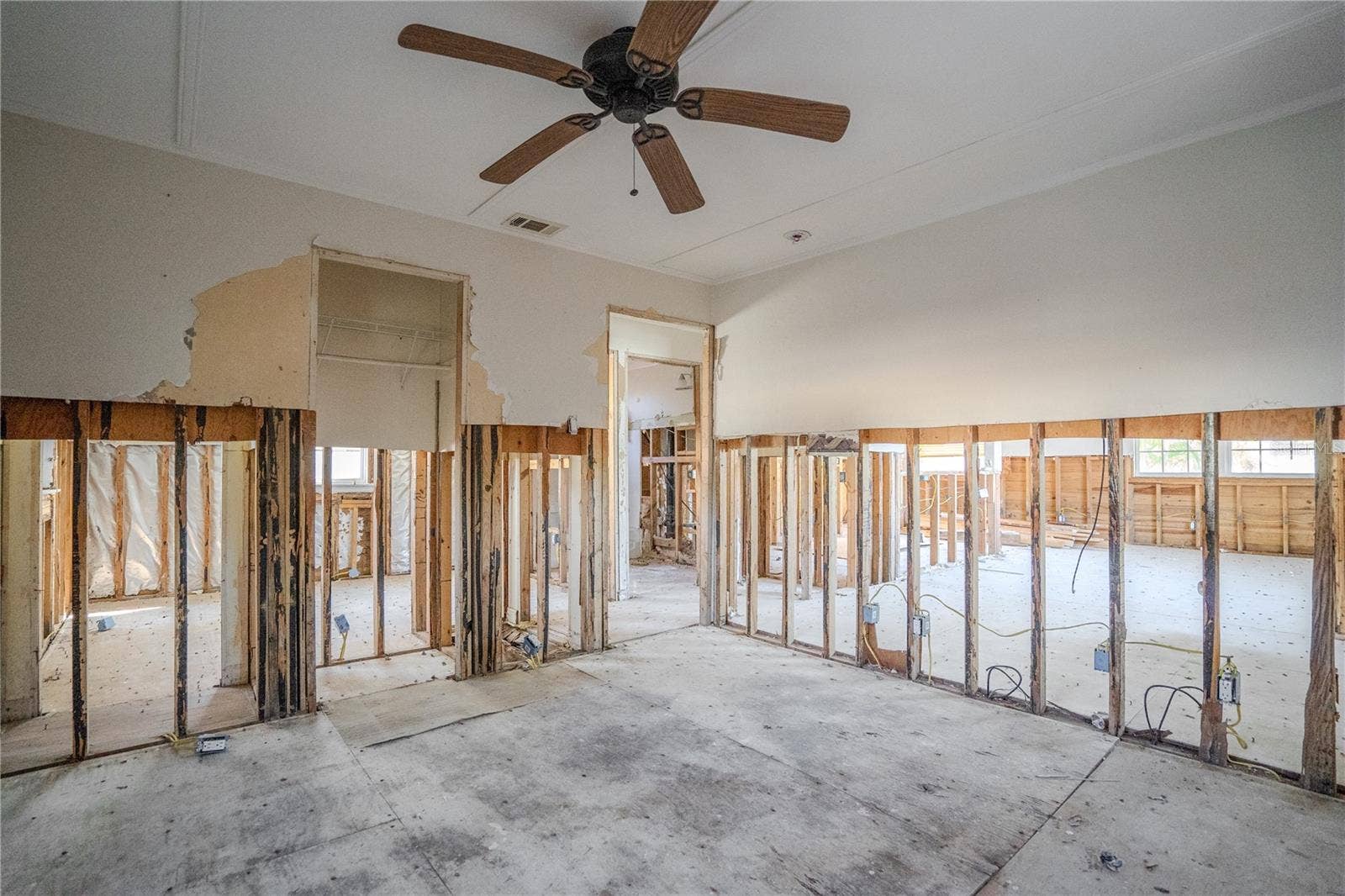 500 78TH AVENUE, St Pete Beach, FL 33706 500 78TH AVENUE, St Pete Beach, FL 33706