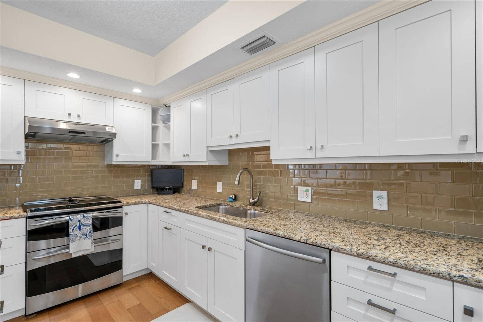 3820 GULF BOULEVARD, #1205, St Pete Beach, FL 33706 3820 GULF BOULEVARD, #1205, St Pete Beach, FL 33706