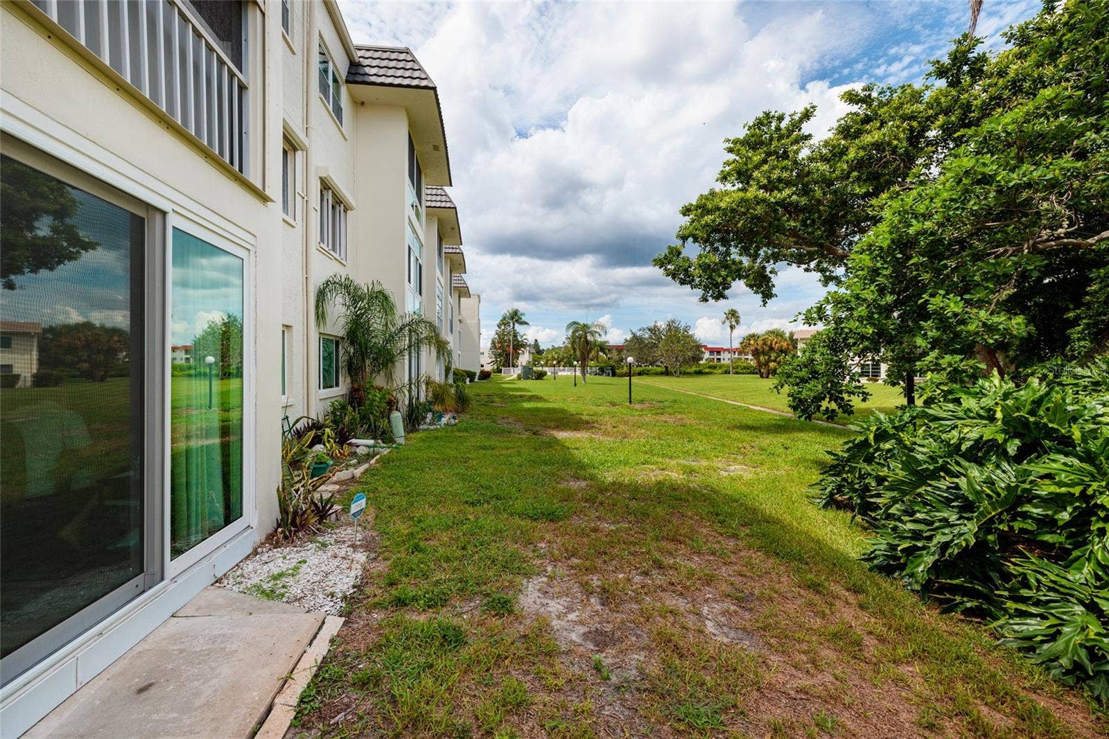 4595 CHANCELLOR STREET NE, #114, St Petersburg, FL 33703 4595 CHANCELLOR STREET NE, #114, St Petersburg, FL 33703