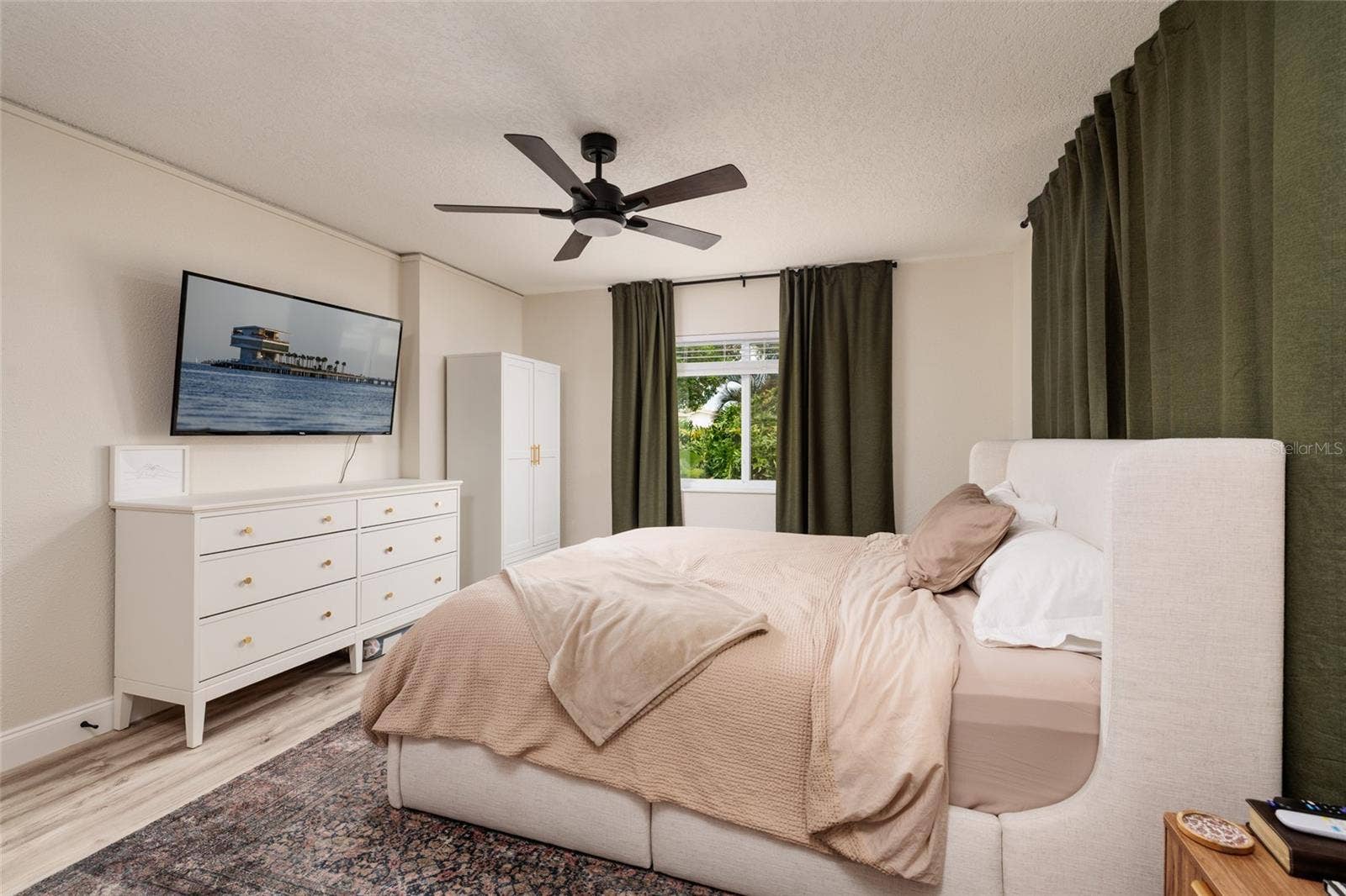 4595 CHANCELLOR STREET NE, #114, St Petersburg, FL 33703 4595 CHANCELLOR STREET NE, #114, St Petersburg, FL 33703