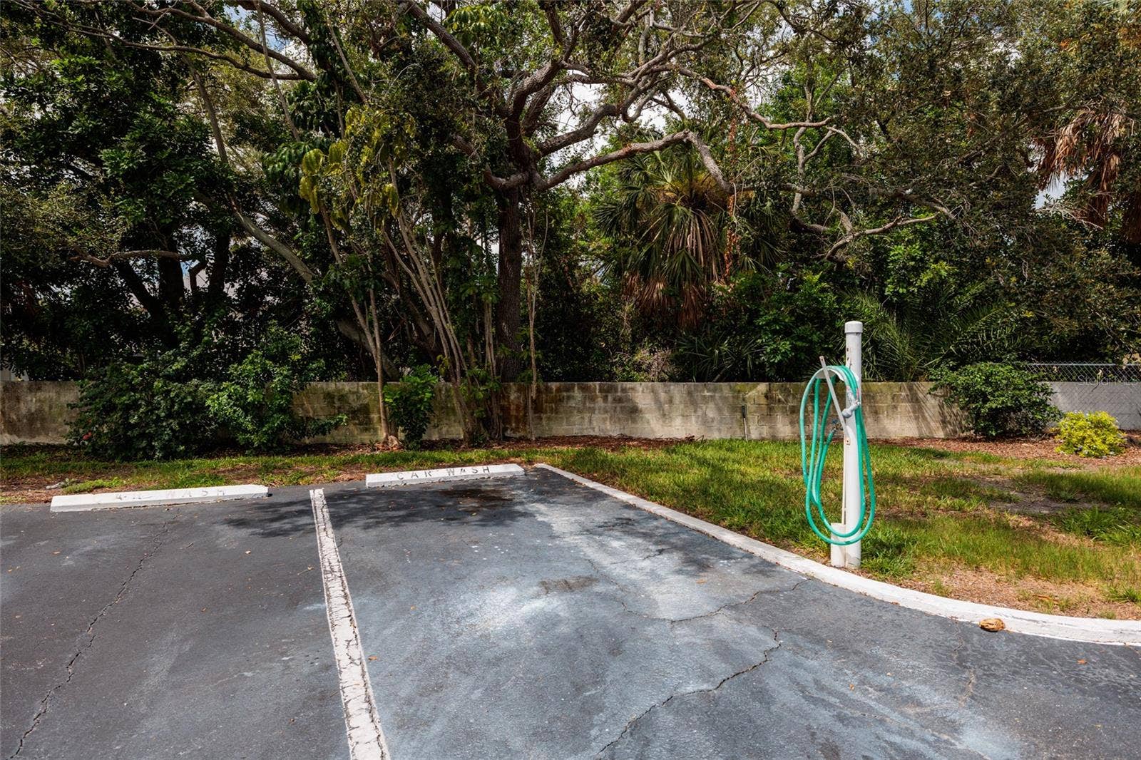 4595 CHANCELLOR STREET NE, #114, St Petersburg, FL 33703 4595 CHANCELLOR STREET NE, #114, St Petersburg, FL 33703