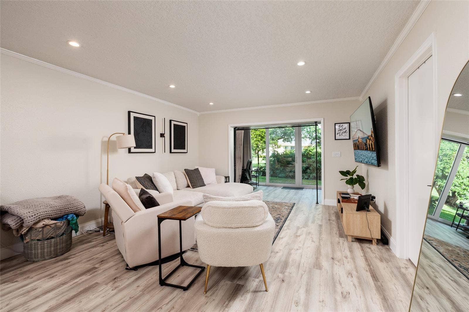 4595 CHANCELLOR STREET NE, #114, St Petersburg, FL 33703 4595 CHANCELLOR STREET NE, #114, St Petersburg, FL 33703