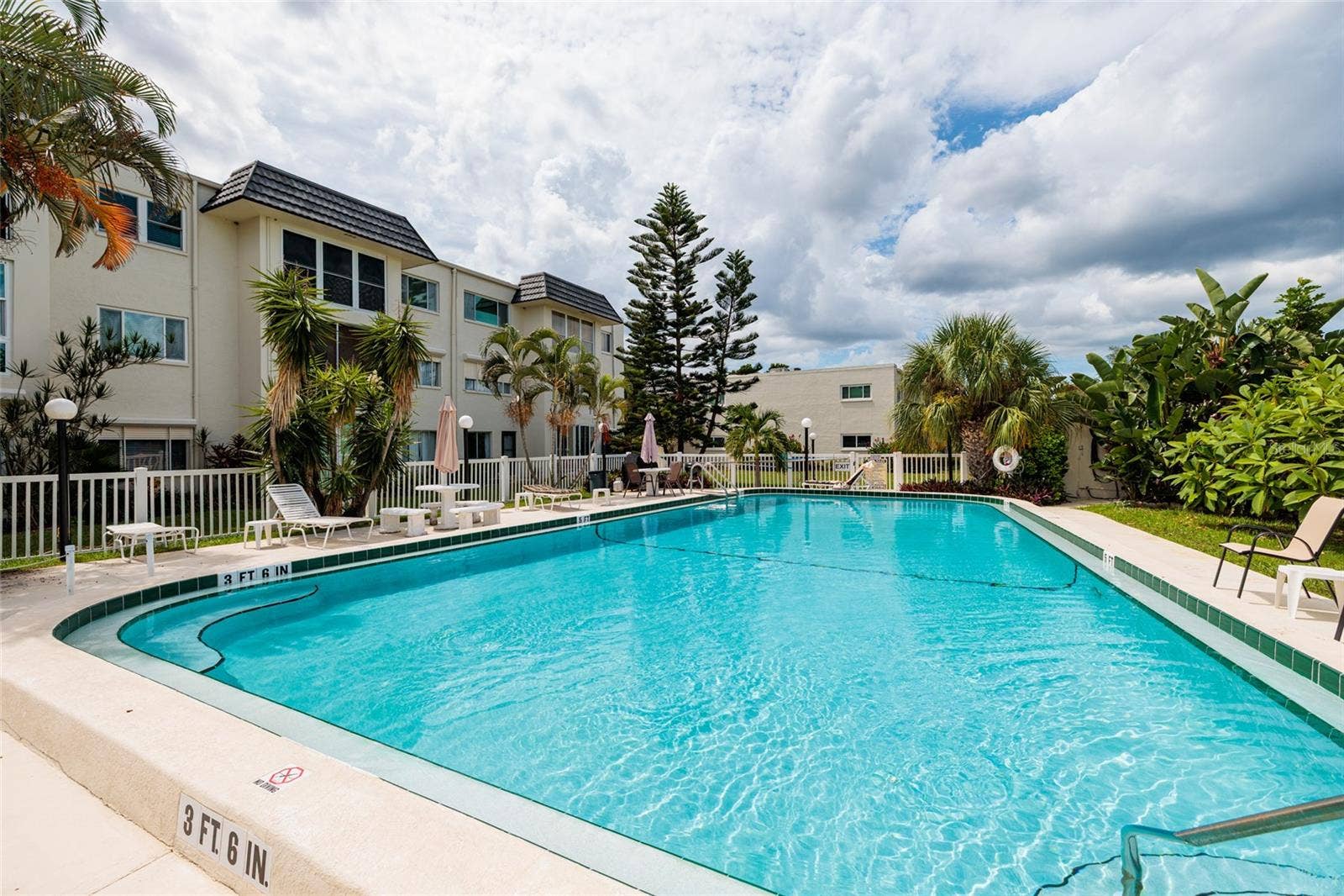4595 CHANCELLOR STREET NE, #114, St Petersburg, FL 33703 4595 CHANCELLOR STREET NE, #114, St Petersburg, FL 33703