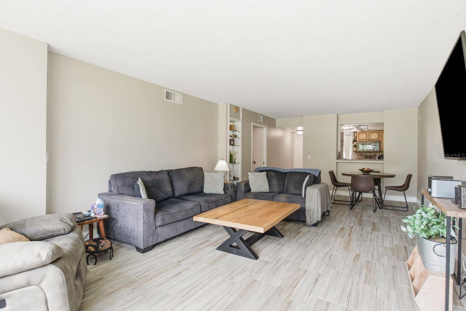 2621 COVE CAY DRIVE, #203, Clearwater, FL 33760 2621 COVE CAY DRIVE, #203, Clearwater, FL 33760