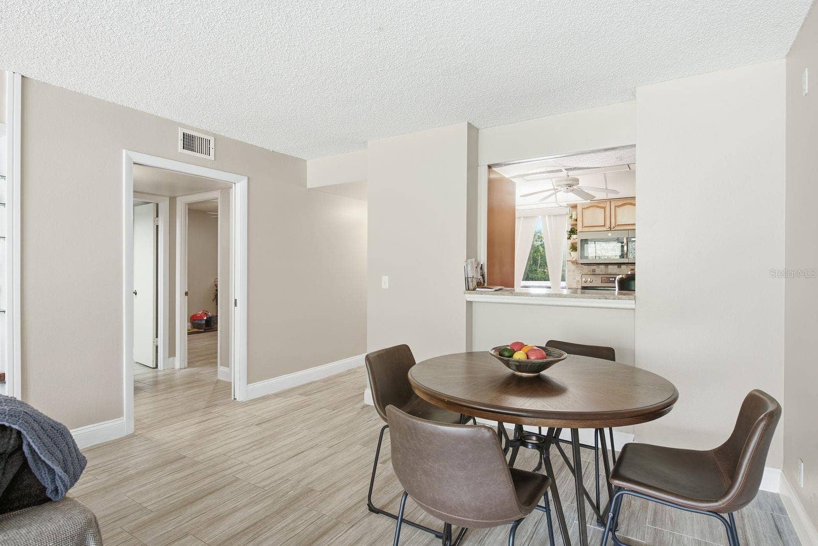 2621 COVE CAY DRIVE, #203, Clearwater, FL 33760 2621 COVE CAY DRIVE, #203, Clearwater, FL 33760