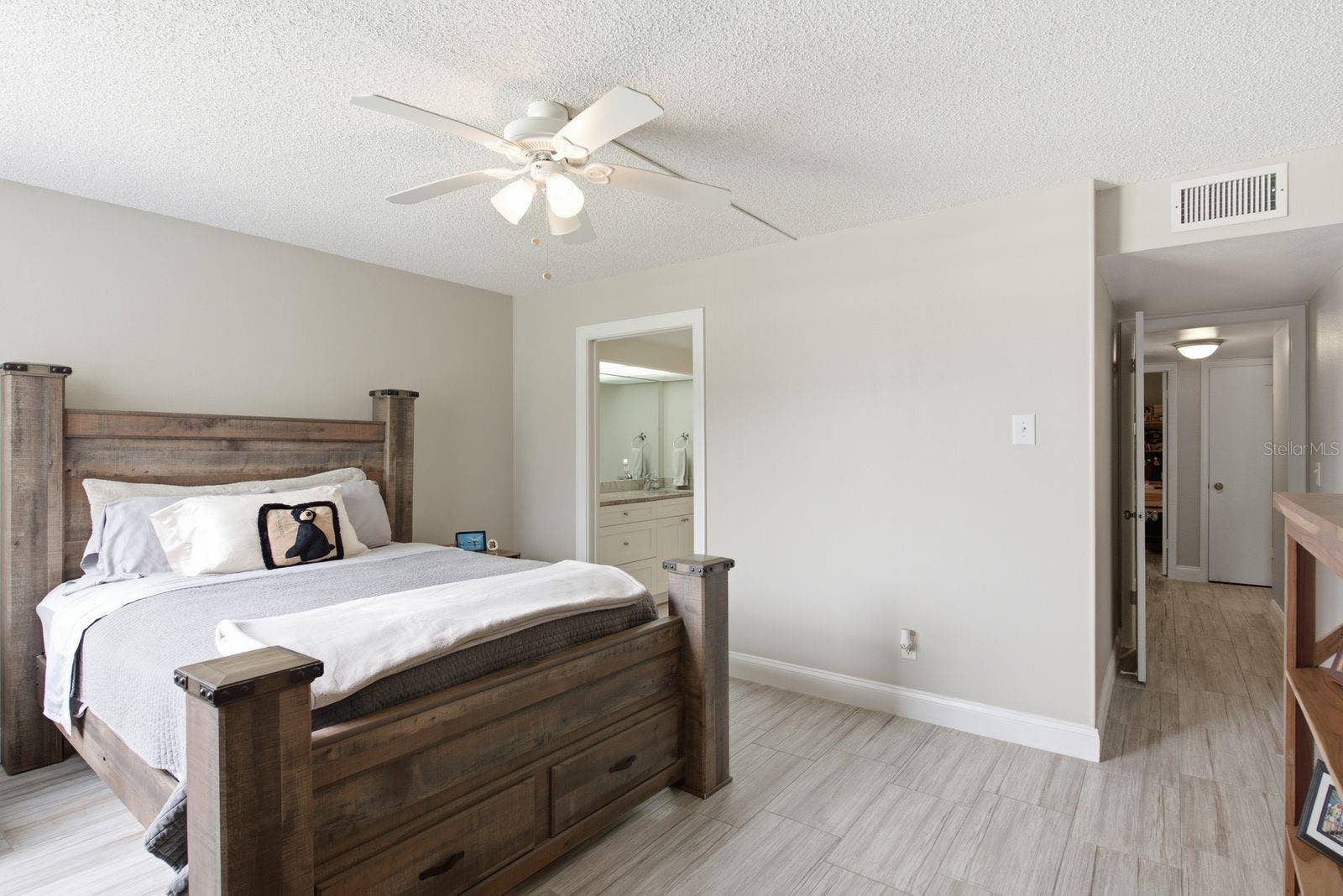 2621 COVE CAY DRIVE, #203, Clearwater, FL 33760 2621 COVE CAY DRIVE, #203, Clearwater, FL 33760