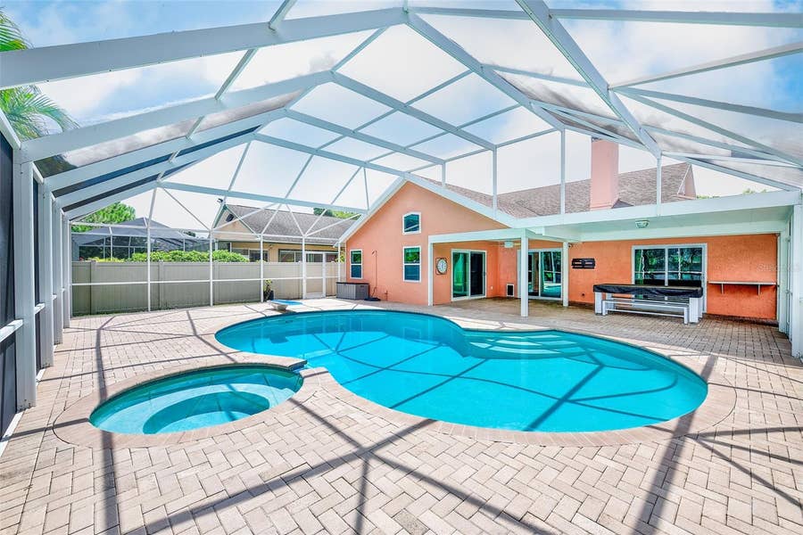 Property photo for 3106 FEATHERWOOD COURT, Clearwater, FL