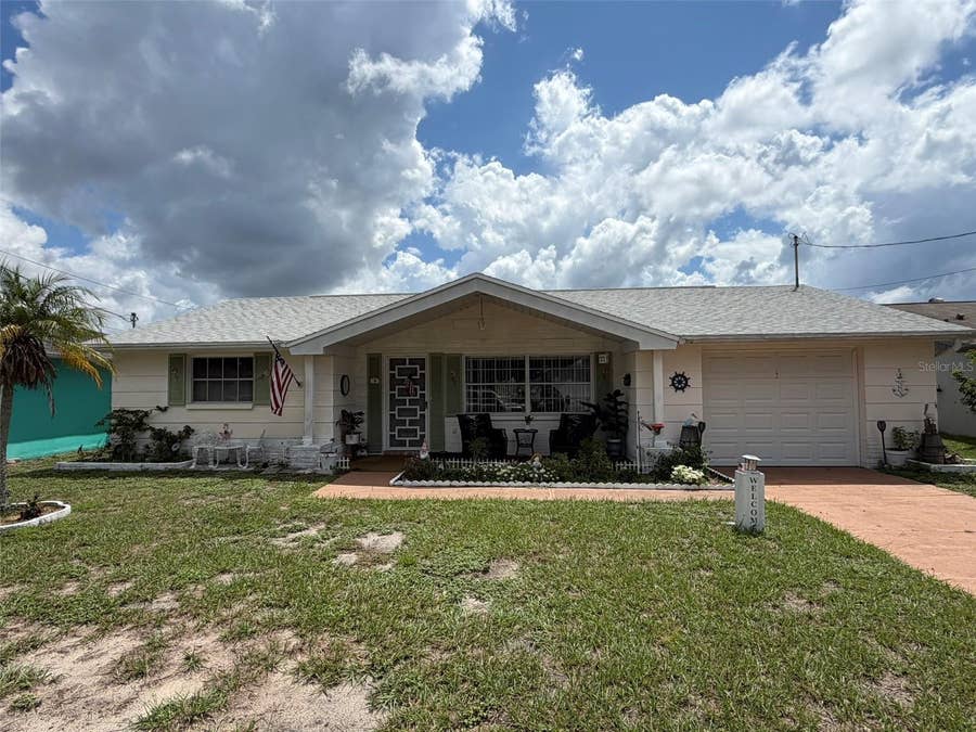 Property photo for 1332 FLOTILLA DRIVE, Holiday, FL
