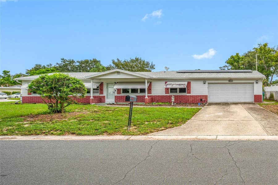 Property photo for 5695 LIME WAY, Seminole, FL