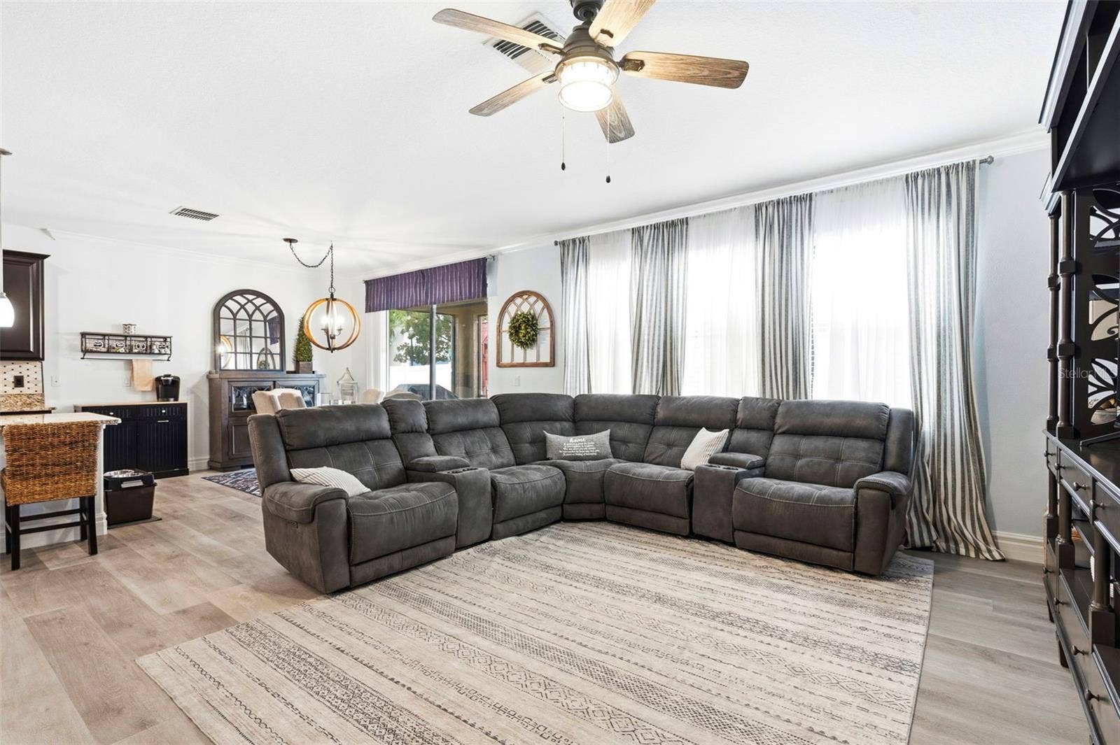 917 TERRA VISTA STREET, Brandon, FL 33511 Living Room