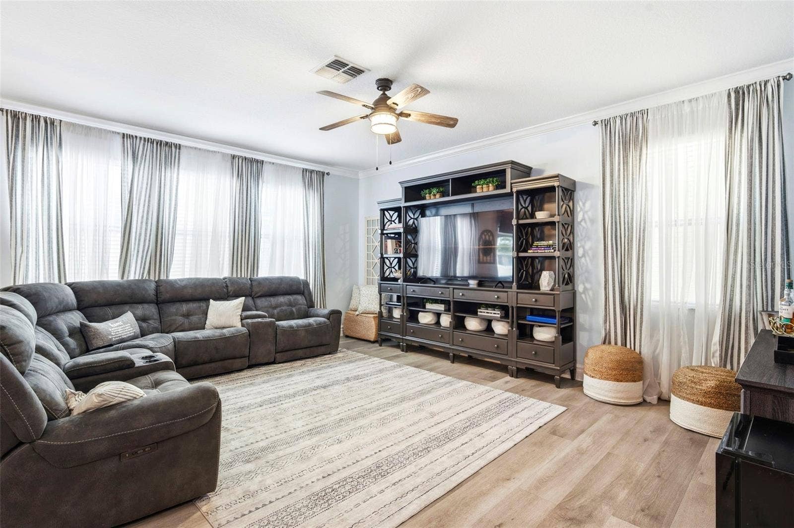 917 TERRA VISTA STREET, Brandon, FL 33511 Living Room