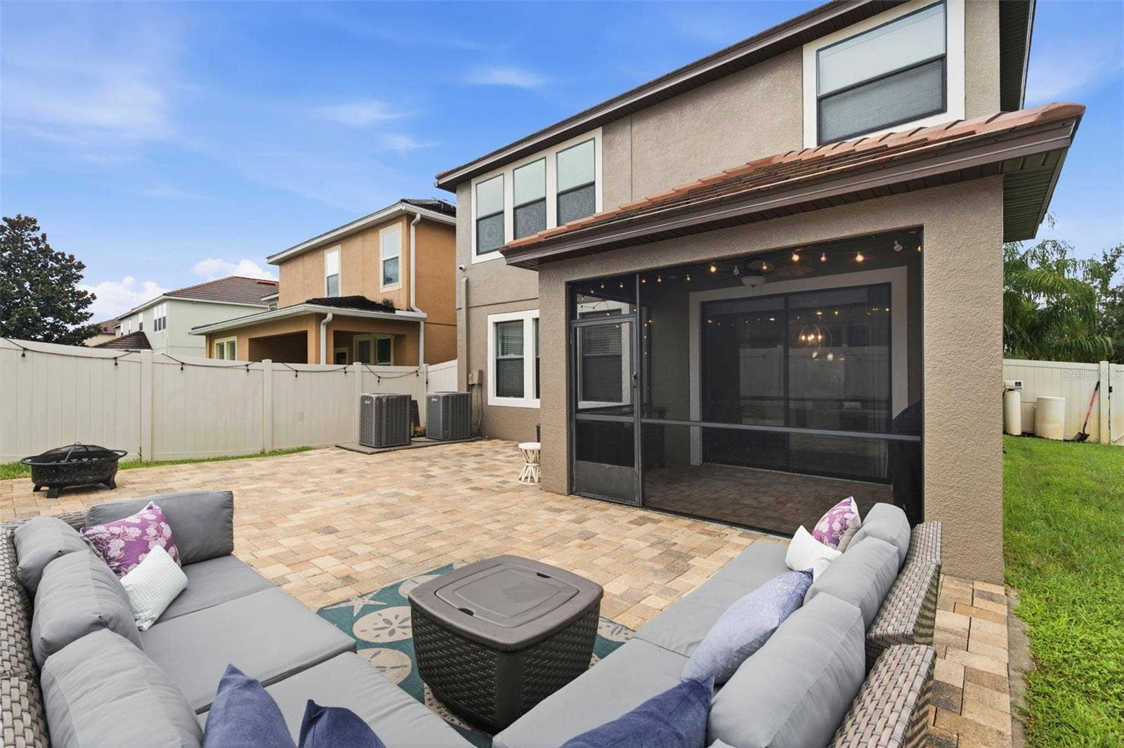 917 TERRA VISTA STREET, Brandon, FL 33511 Relaxation and Entertaining Area