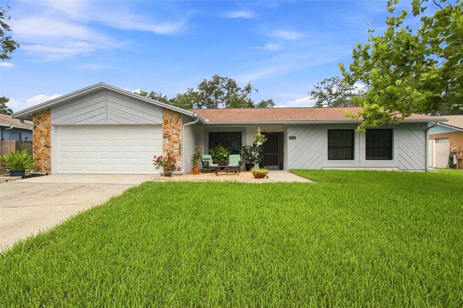 Property photo for 3721 SAND PEBBLE DRIVE, Valrico, FL