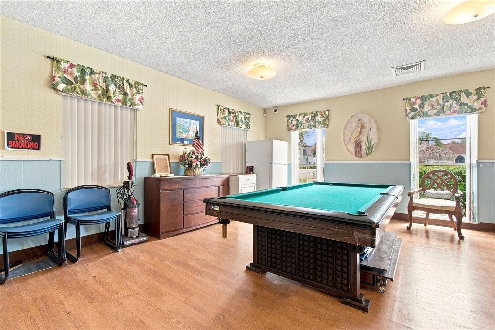 217 S MCMULLEN BOOTH ROAD, #179, Clearwater, FL 33759 Clubhouse Pool Table