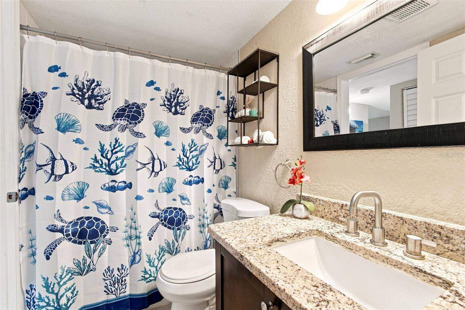 217 S MCMULLEN BOOTH ROAD, #179, Clearwater, FL 33759 Bathroom