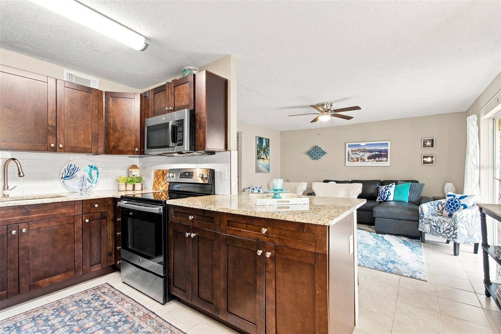 217 S MCMULLEN BOOTH ROAD, #179, Clearwater, FL 33759 Kitchen & Family Room