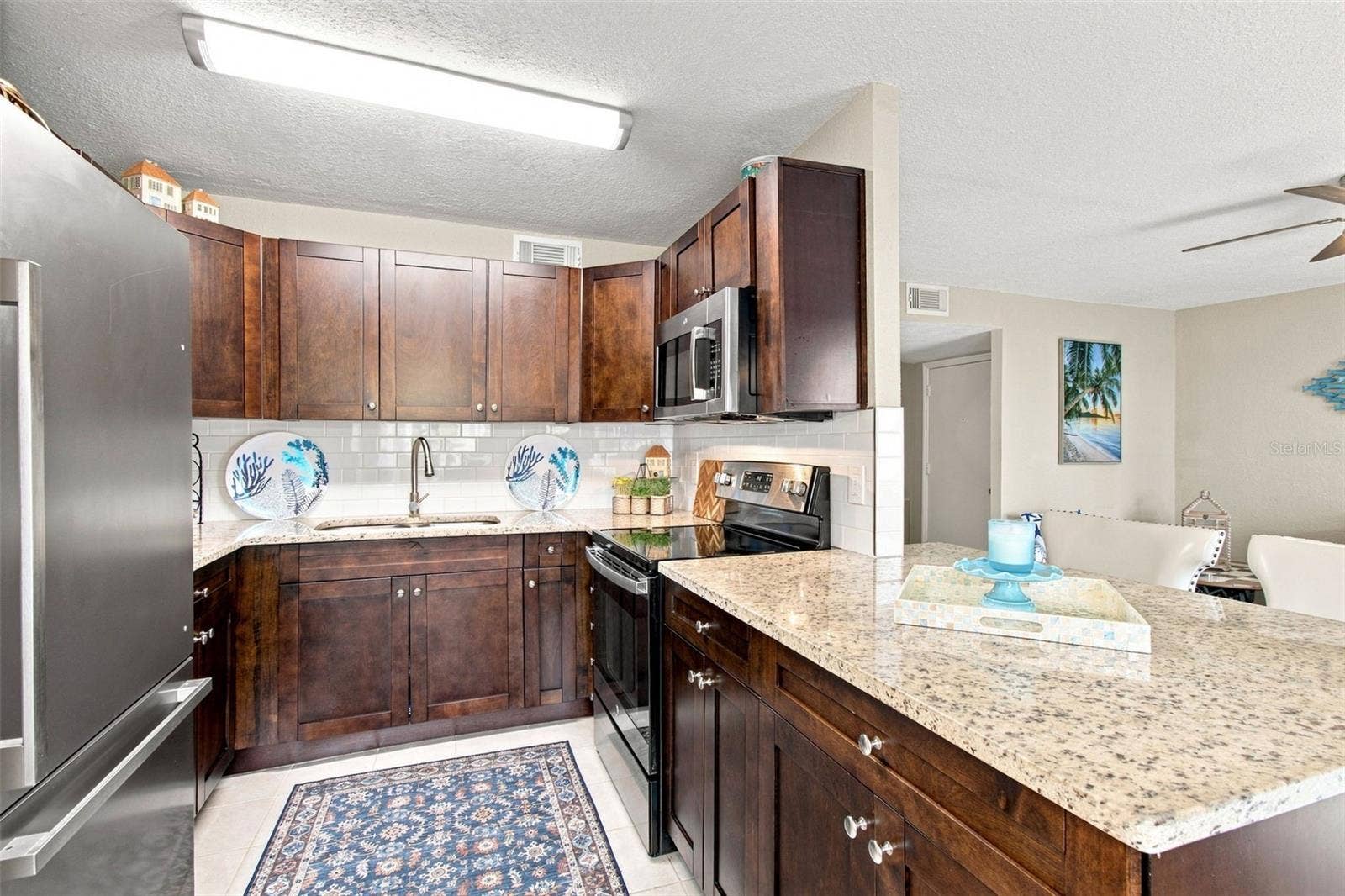 217 S MCMULLEN BOOTH ROAD, #179, Clearwater, FL 33759 Kitchen
