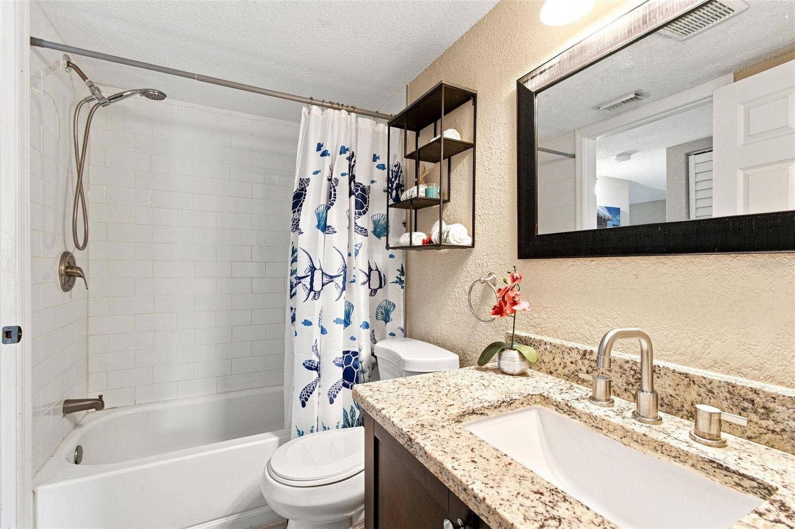 217 S MCMULLEN BOOTH ROAD, #179, Clearwater, FL 33759 Bathroom
