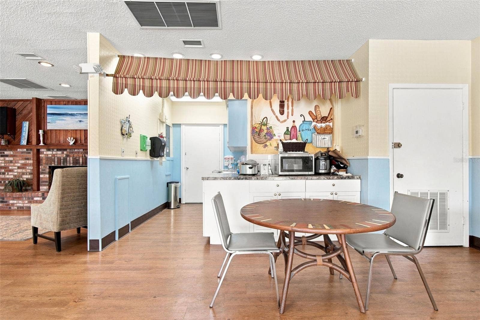 217 S MCMULLEN BOOTH ROAD, #179, Clearwater, FL 33759 Clubhouse