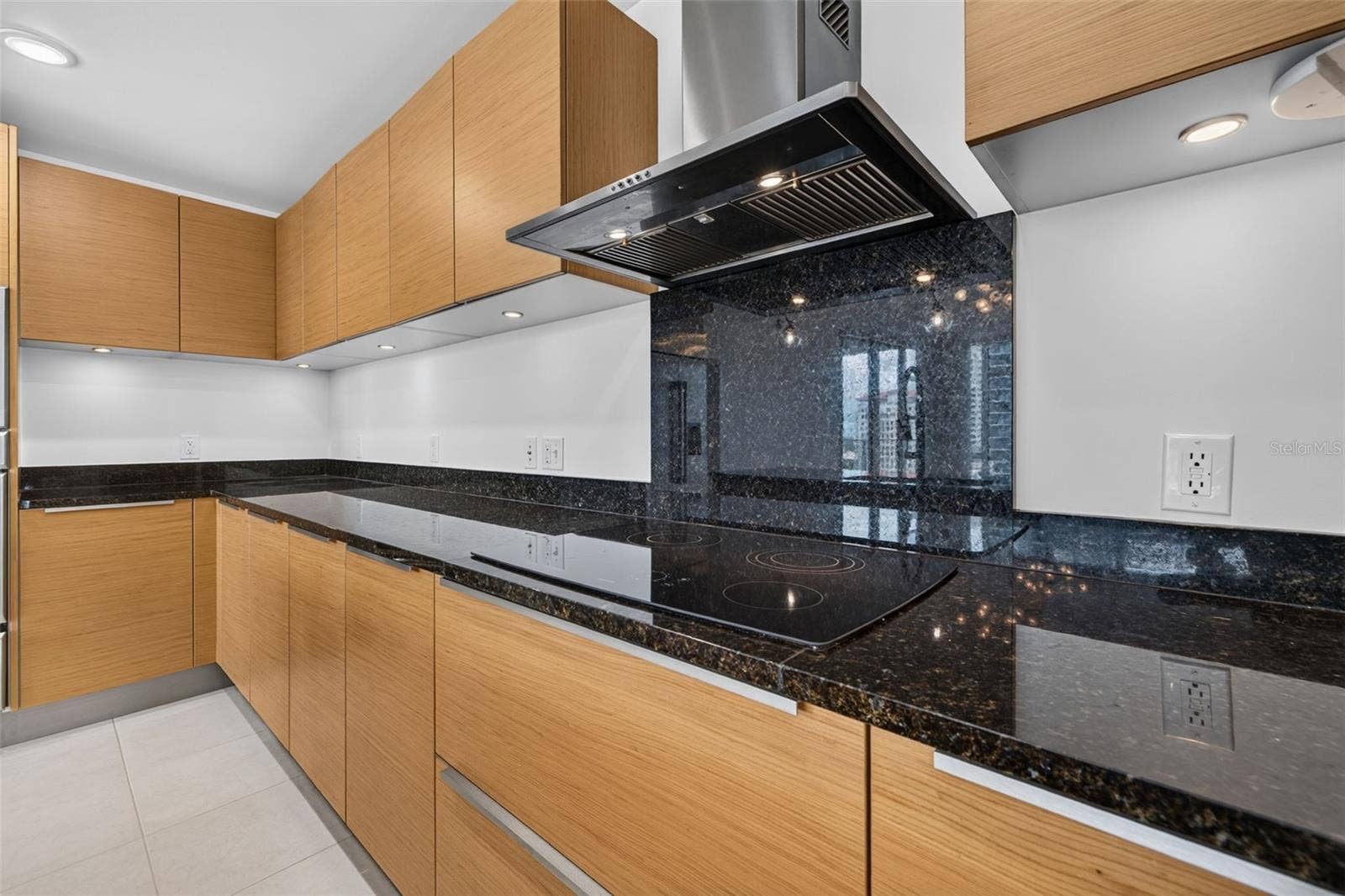 175 1ST STREET S, #1801, St Petersburg, FL 33701 175 1ST STREET S, #1801, St Petersburg, FL 33701