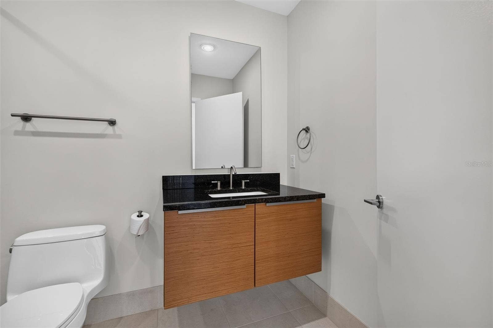 175 1ST STREET S, #1801, St Petersburg, FL 33701 Guest Bath