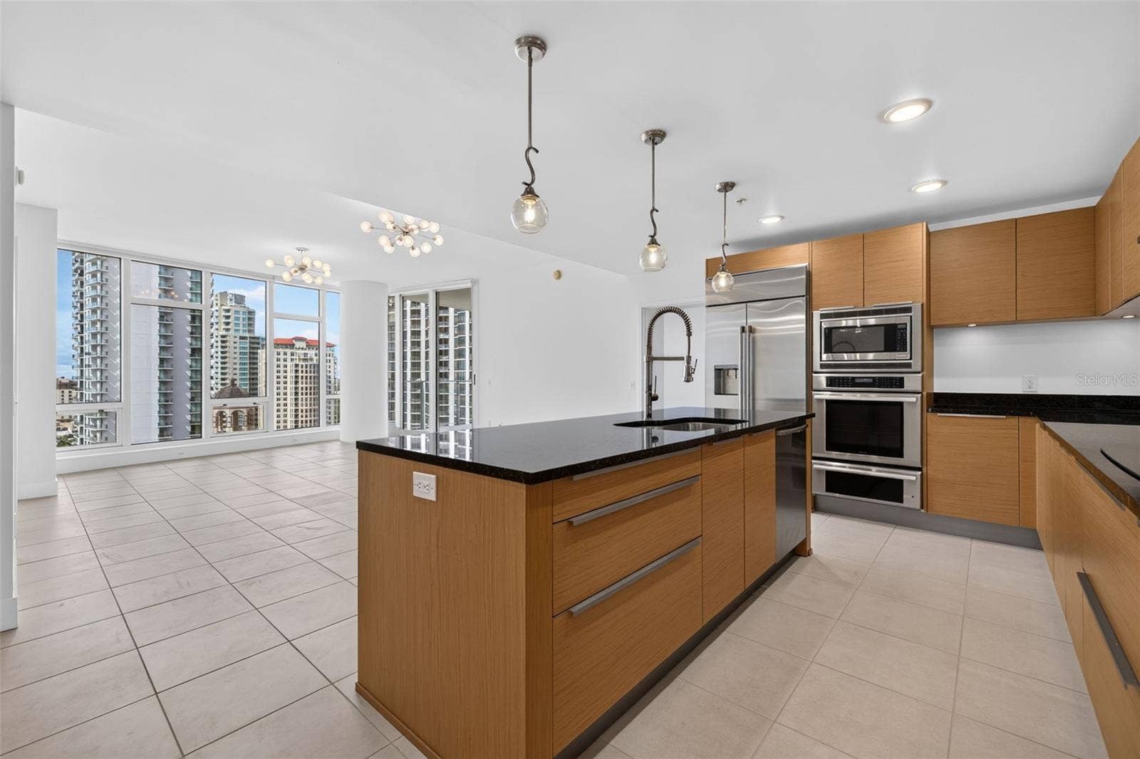 175 1ST STREET S, #1801, St Petersburg, FL 33701 175 1ST STREET S, #1801, St Petersburg, FL 33701