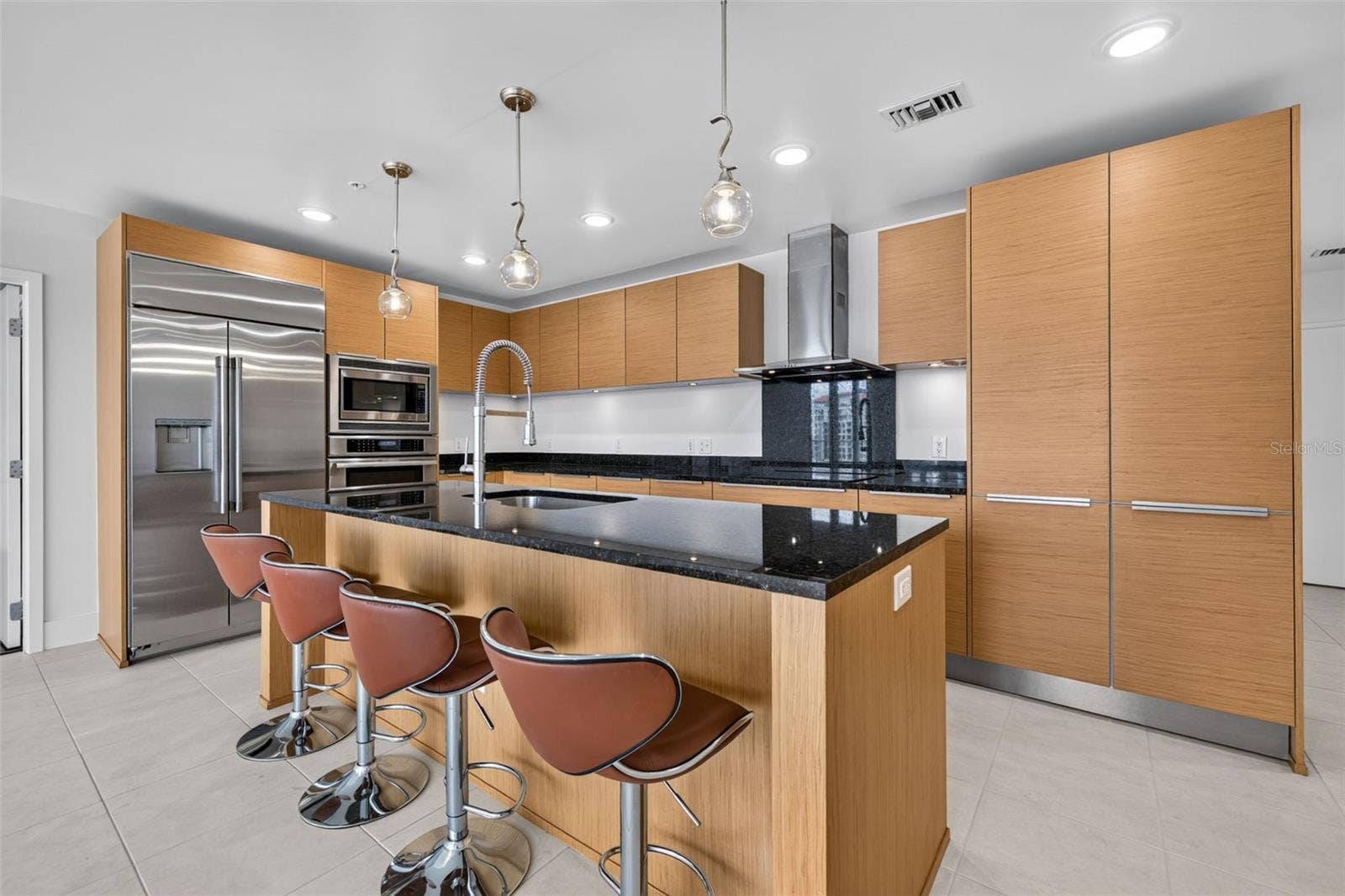 175 1ST STREET S, #1801, St Petersburg, FL 33701 175 1ST STREET S, #1801, St Petersburg, FL 33701