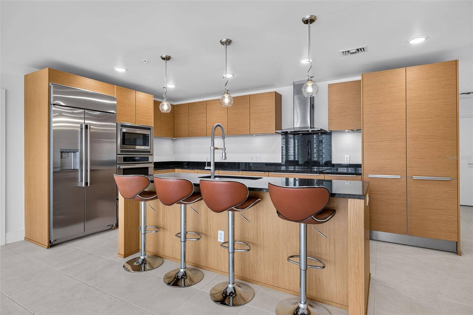 175 1ST STREET S, #1801, St Petersburg, FL 33701 175 1ST STREET S, #1801, St Petersburg, FL 33701