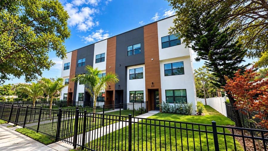 Property photo for 373 13TH ST N, St Petersburg, FL
