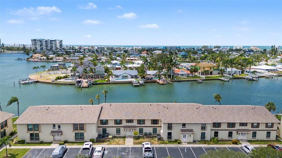 Property photo for 519 PLAZA SEVILLE COURT, #39, Treasure Island, FL