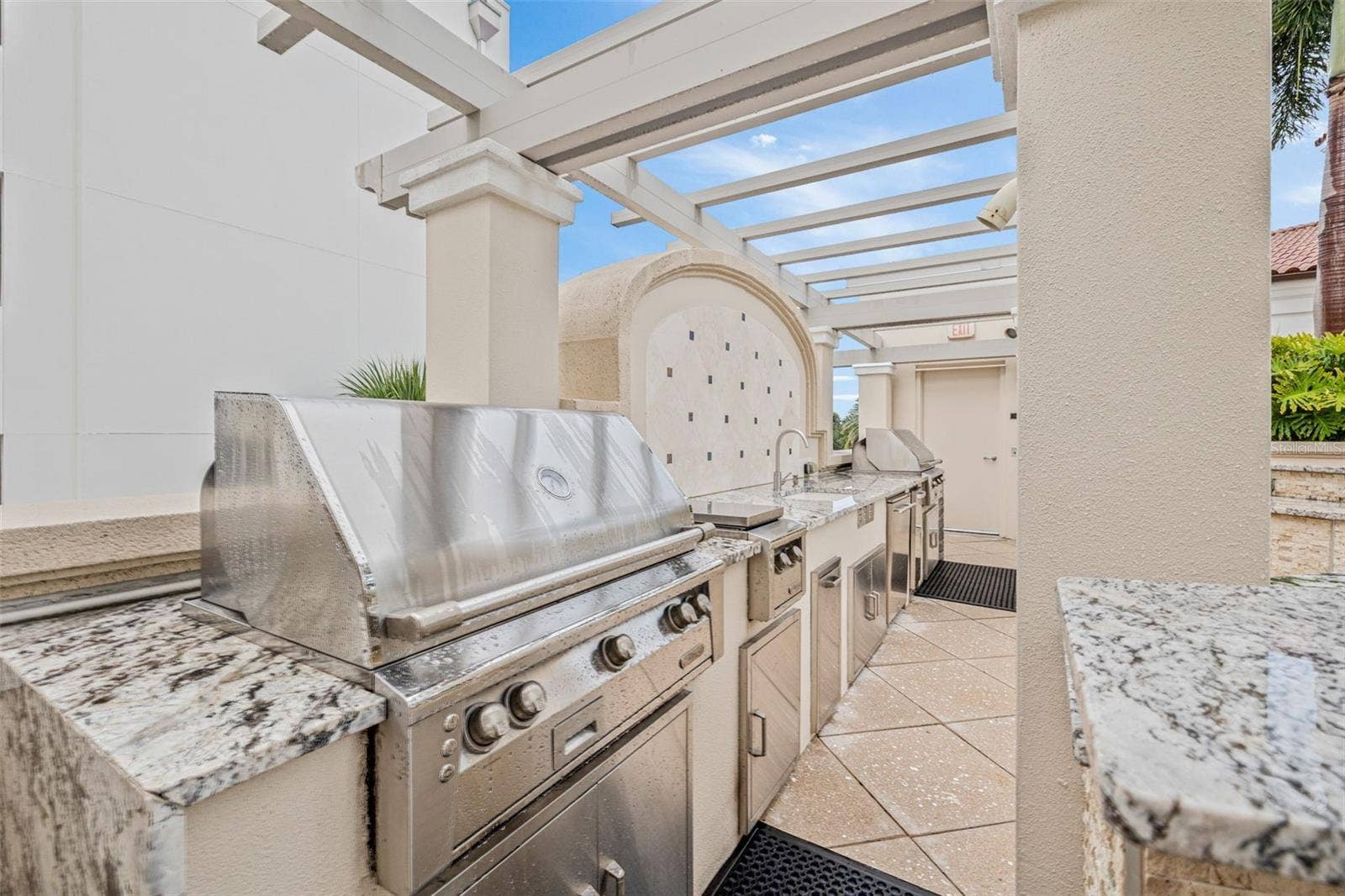 300 BEACH DRIVE NE, #2604, St Petersburg, FL 33701 Outdoor Grilling Area