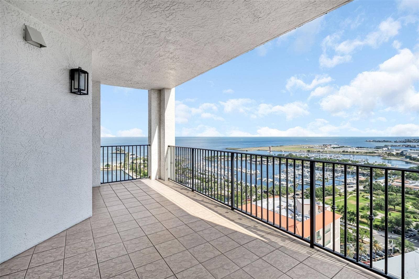 300 BEACH DRIVE NE, #2604, St Petersburg, FL 33701 Expansive Balcony designed for Outdoor Living