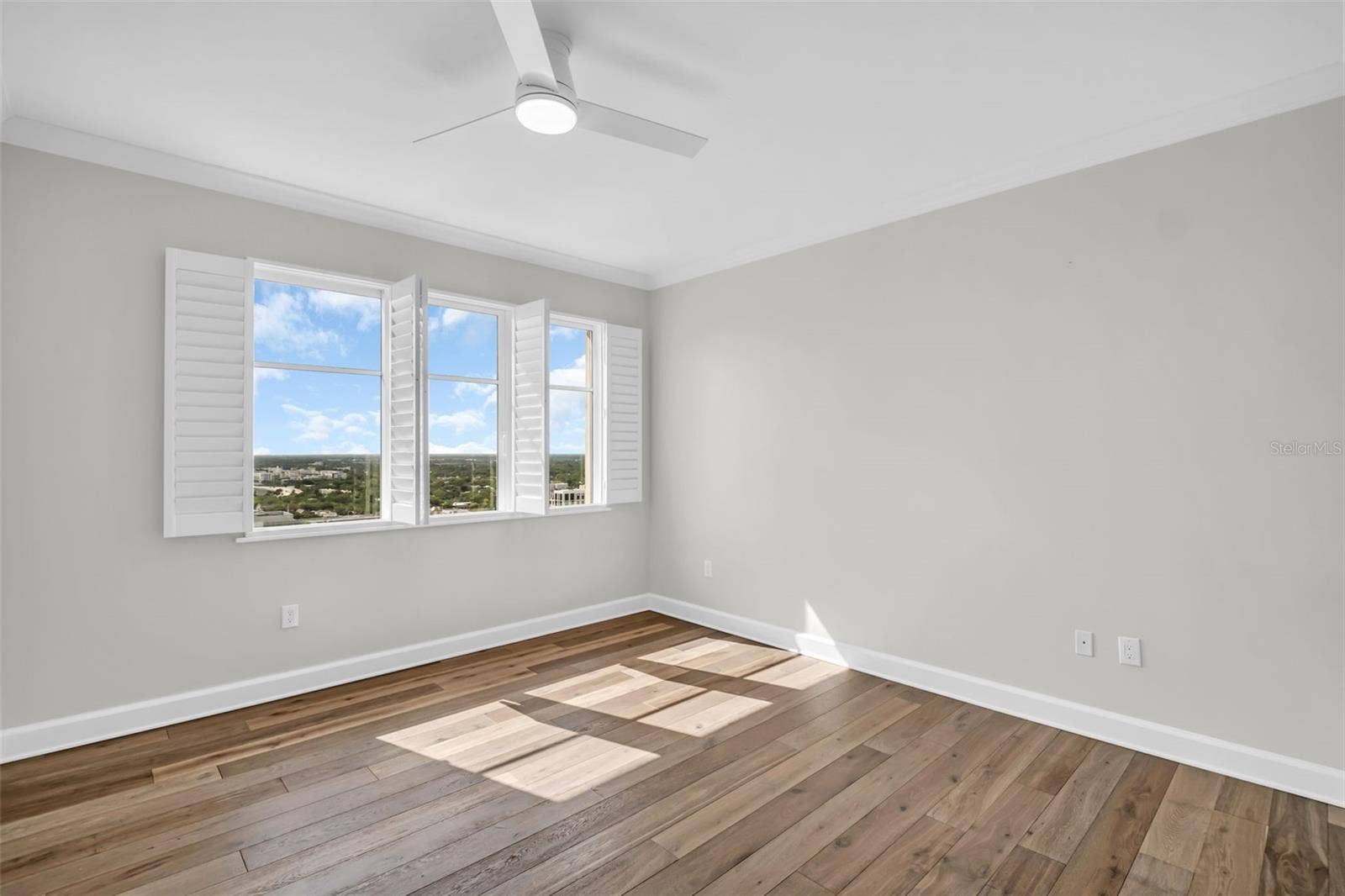 300 BEACH DRIVE NE, #2604, St Petersburg, FL 33701 Spacious Guest Suite 2
