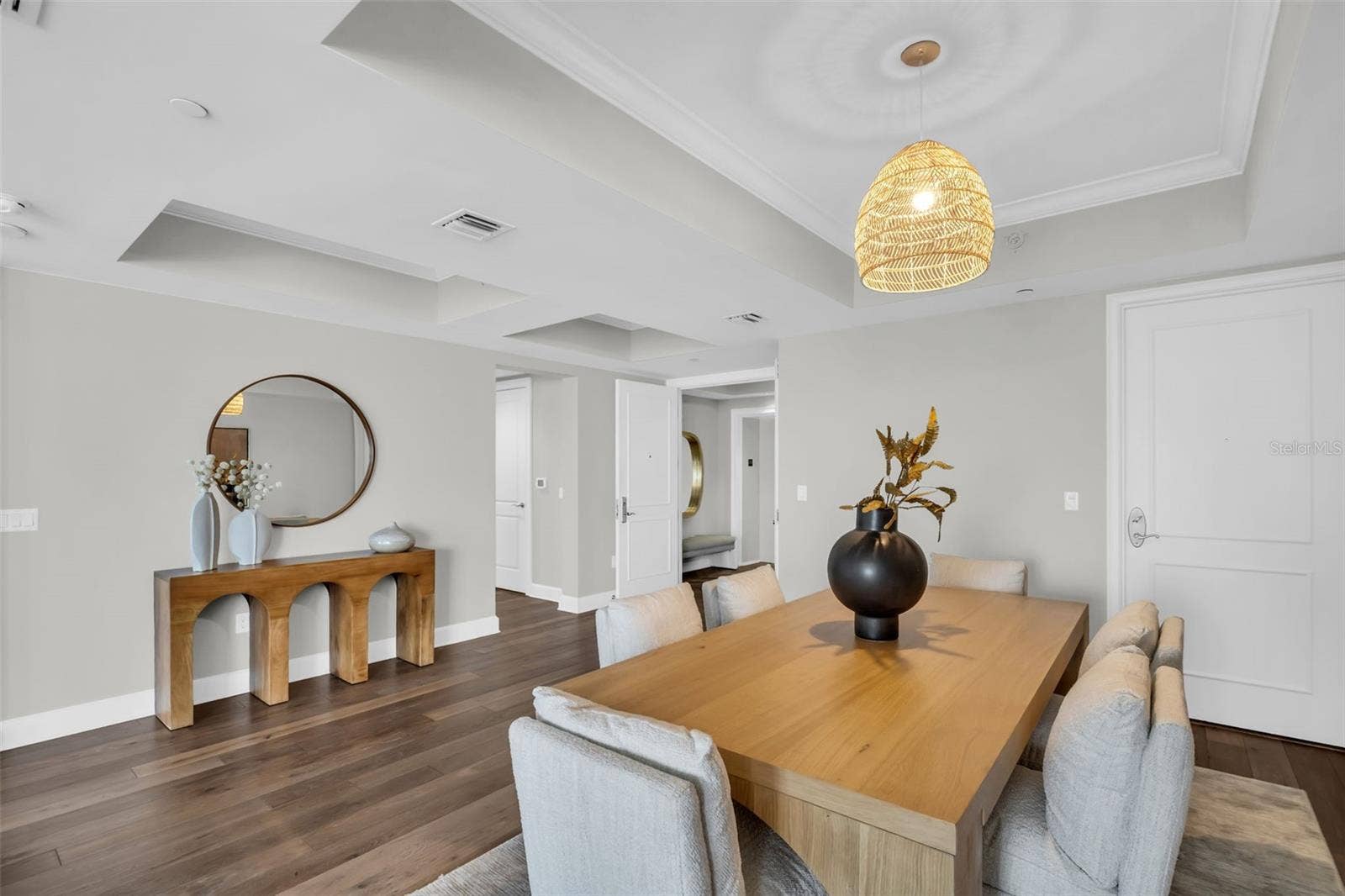 300 BEACH DRIVE NE, #2604, St Petersburg, FL 33701 Formal Dining Space