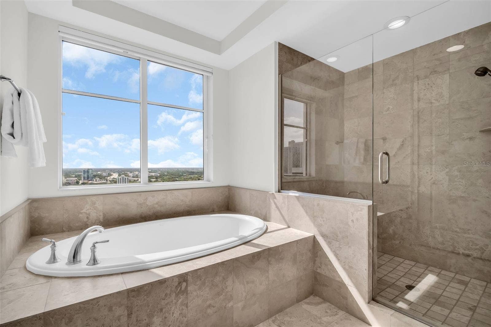 300 BEACH DRIVE NE, #2604, St Petersburg, FL 33701 Separate Soaker Tub and Oversized Walk-In Shower