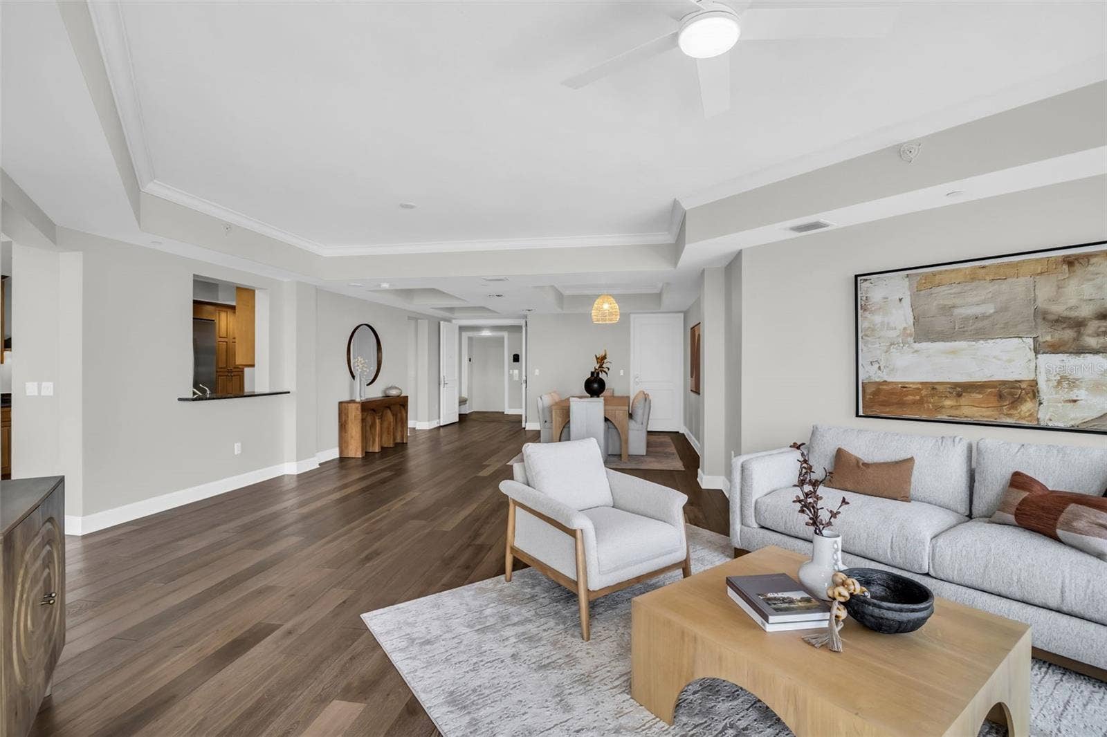 300 BEACH DRIVE NE, #2604, St Petersburg, FL 33701 Light and Airy with fresh interior paint