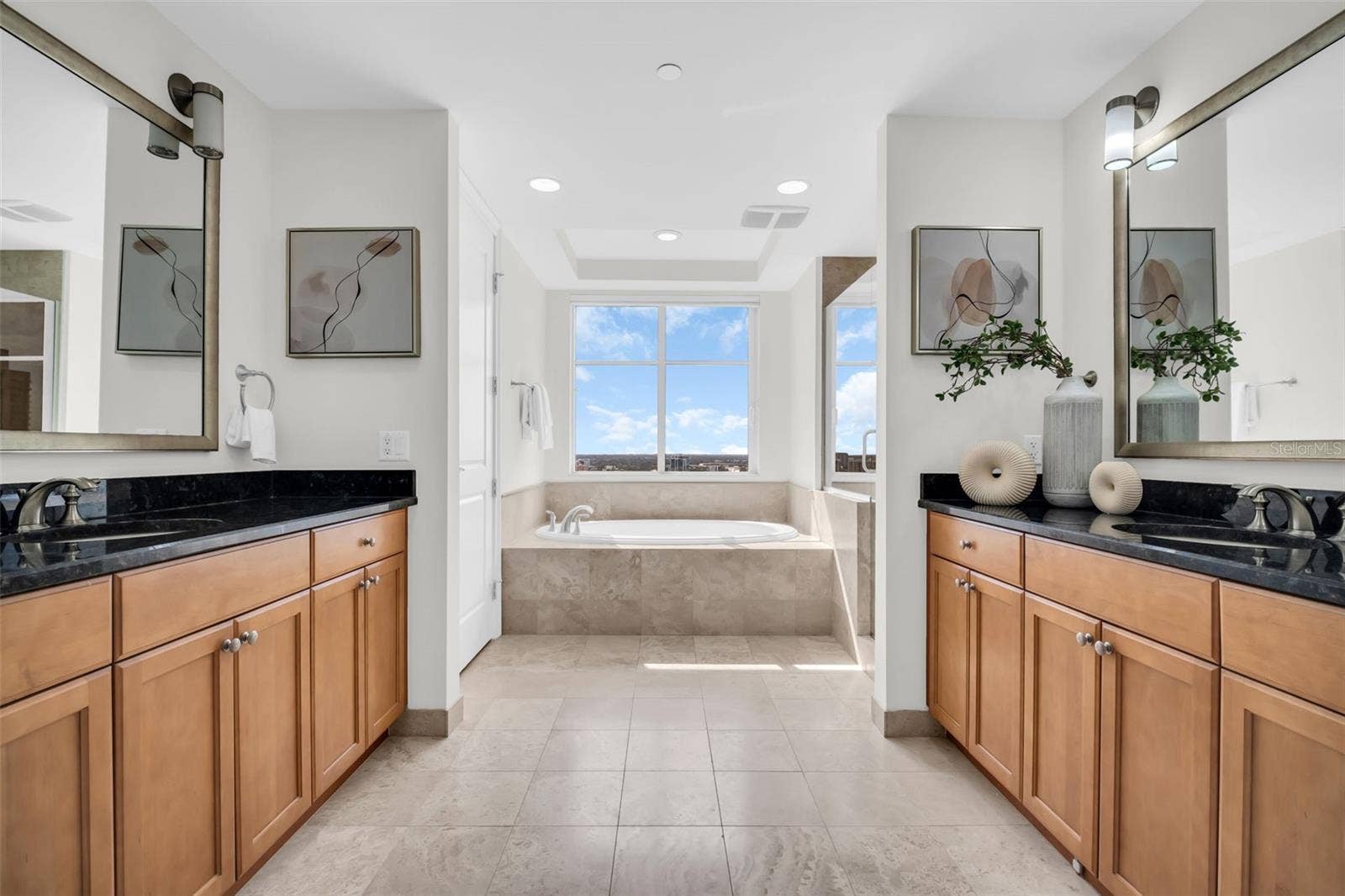 300 BEACH DRIVE NE, #2604, St Petersburg, FL 33701 Spa-inspired Primary Bath