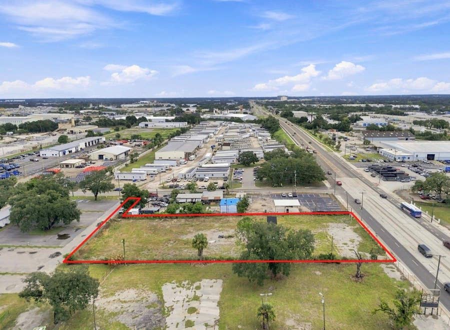 Property photo for 4946 E HILLSBOROUGH AVENUE, Tampa, FL