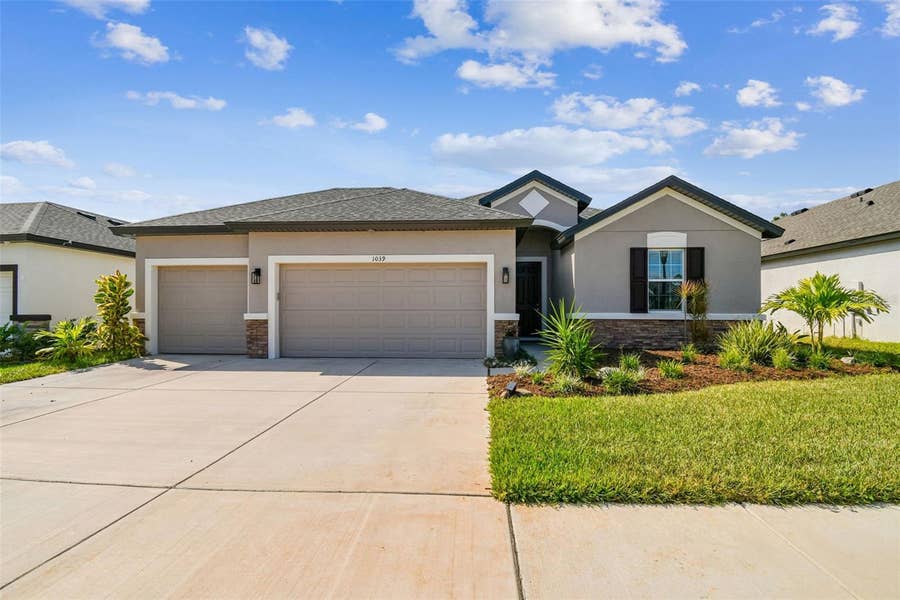 Property photo for 1039 DAVIS HEATHER CIRCLE, Seffner, FL