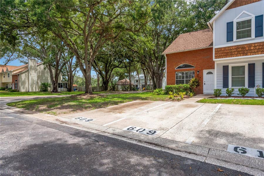 Property photo for 609 SAINT HENRY DRIVE, Brandon, FL