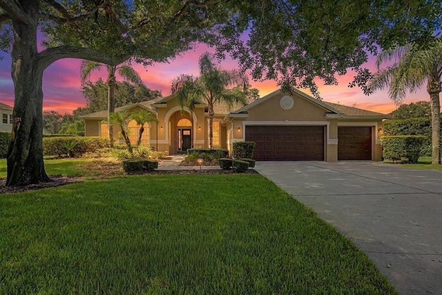 Property photo for 19724 PRINCE BENJAMIN DRIVE, Lutz, FL