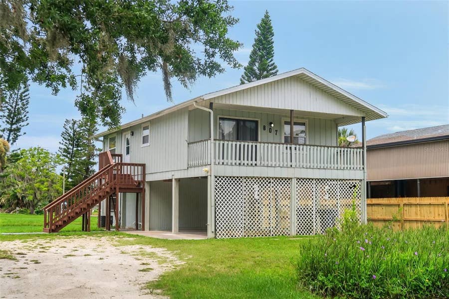 Property photo for 807 4TH AVENUE SW, Ruskin, FL