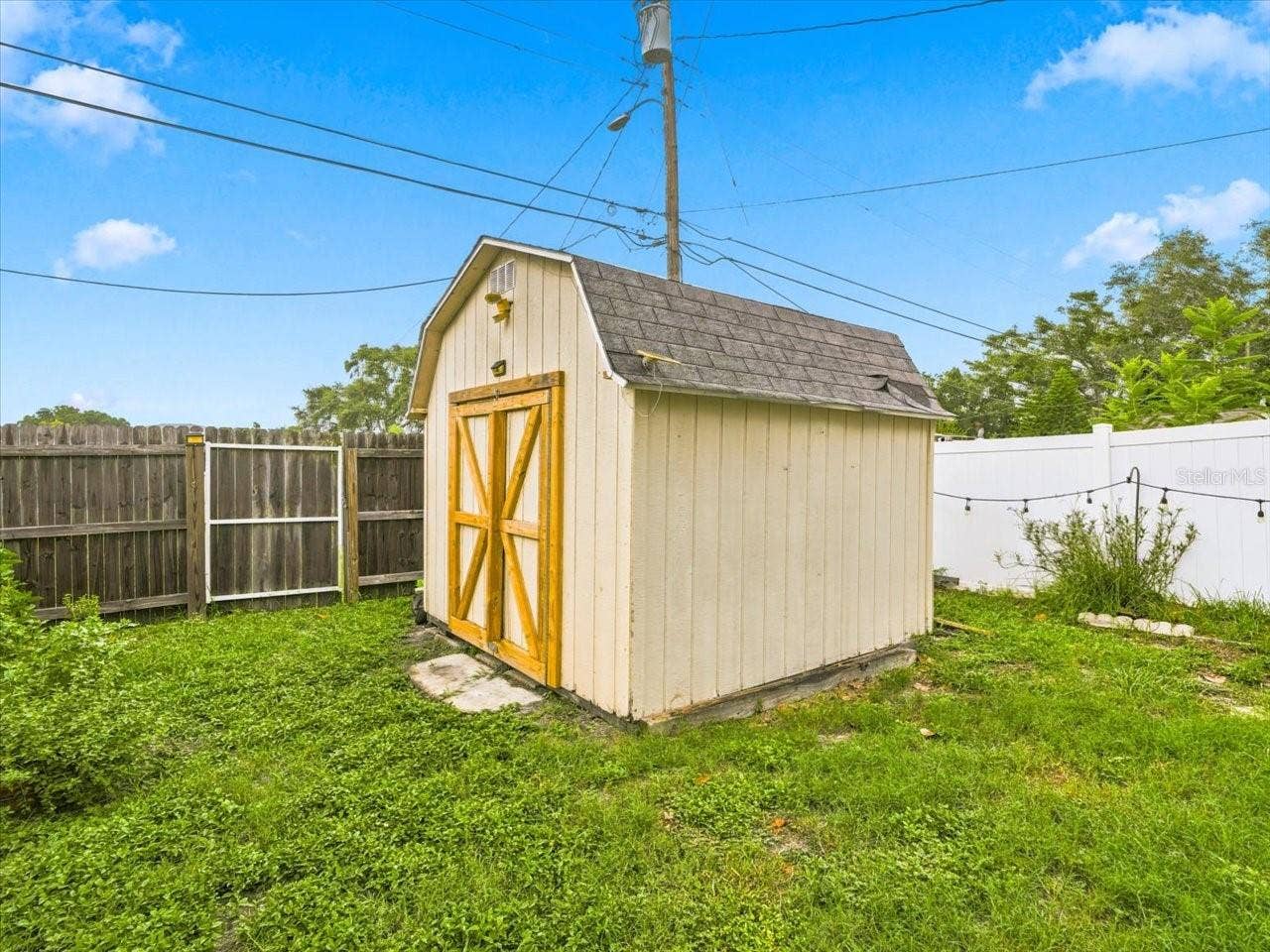 4641 25TH AVENUE N, St Petersburg, FL 33713