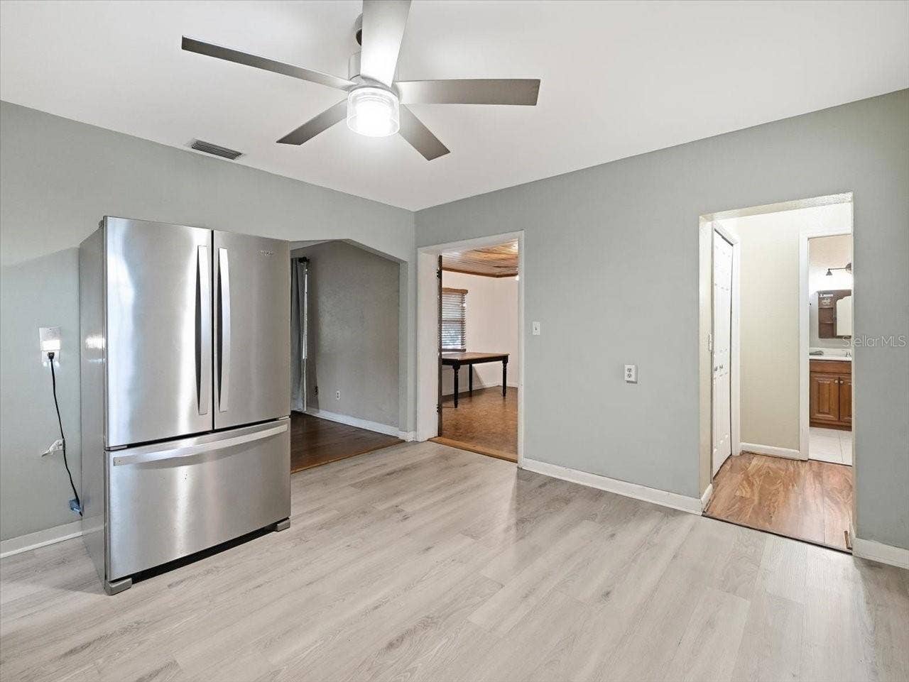 4641 25TH AVENUE N, St Petersburg, FL 33713