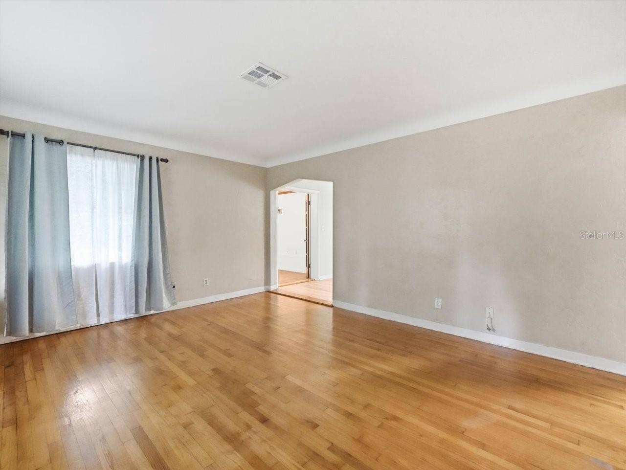 4641 25TH AVENUE N, St Petersburg, FL 33713
