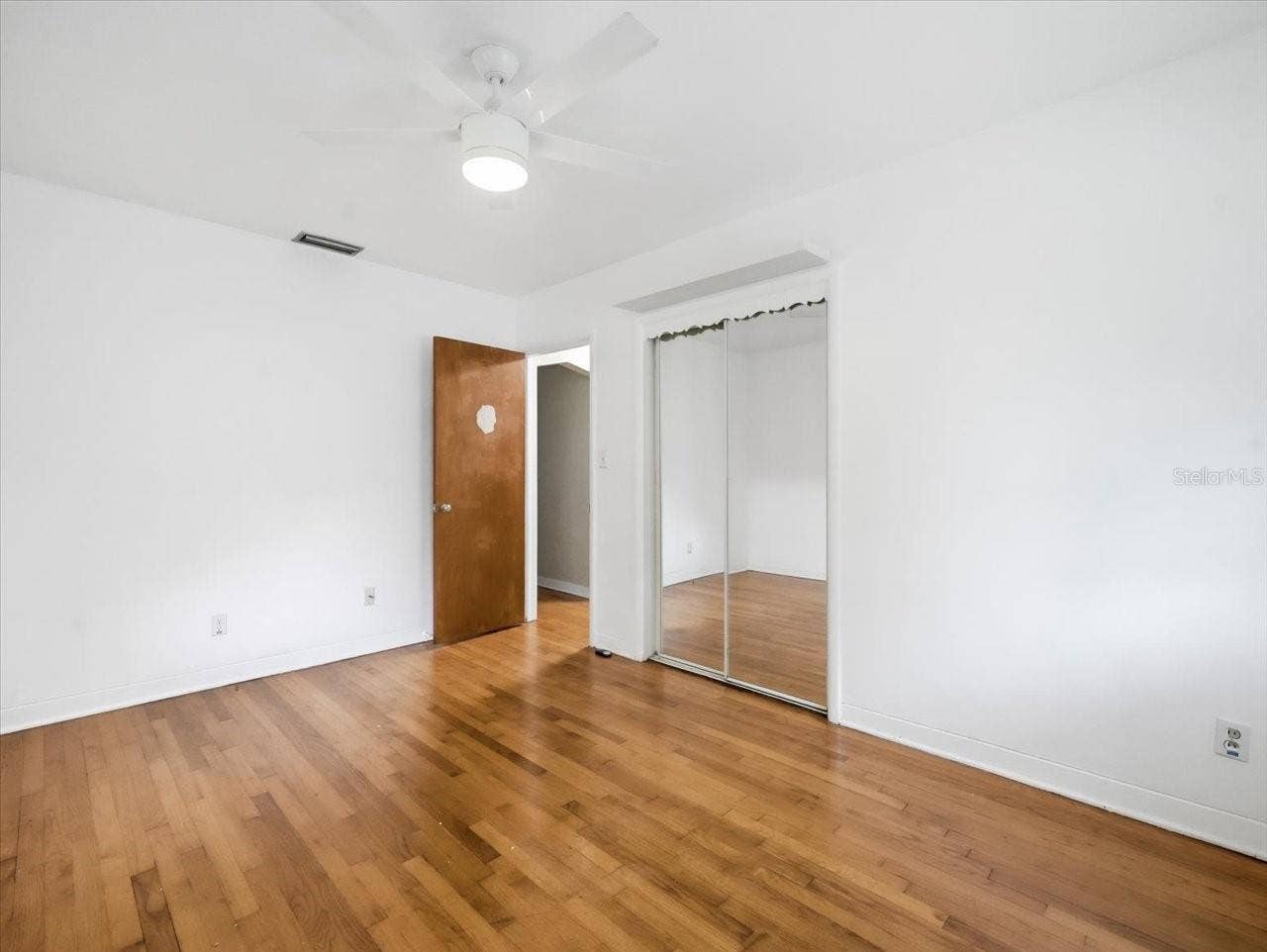4641 25TH AVENUE N, St Petersburg, FL 33713