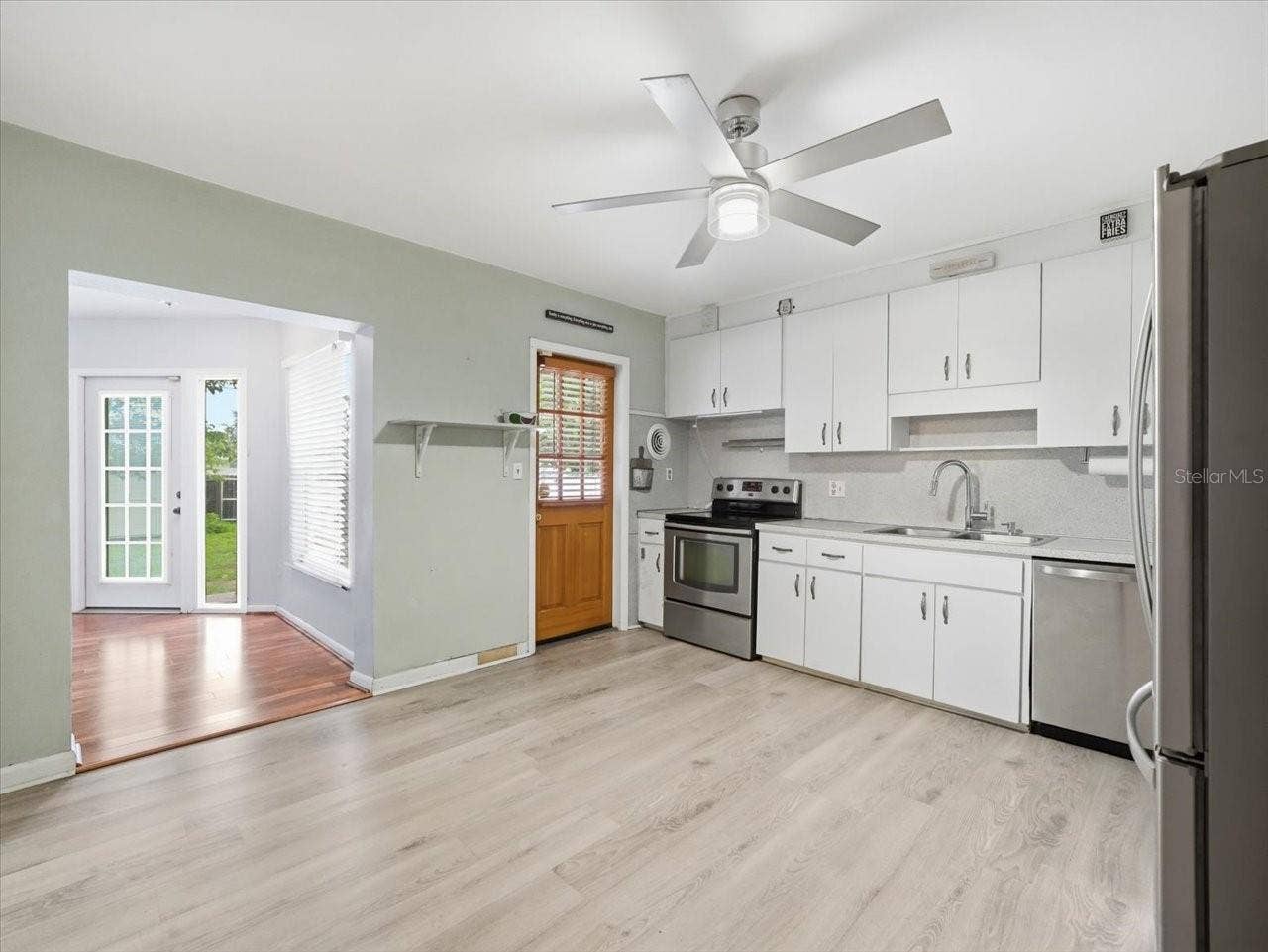 4641 25TH AVENUE N, St Petersburg, FL 33713