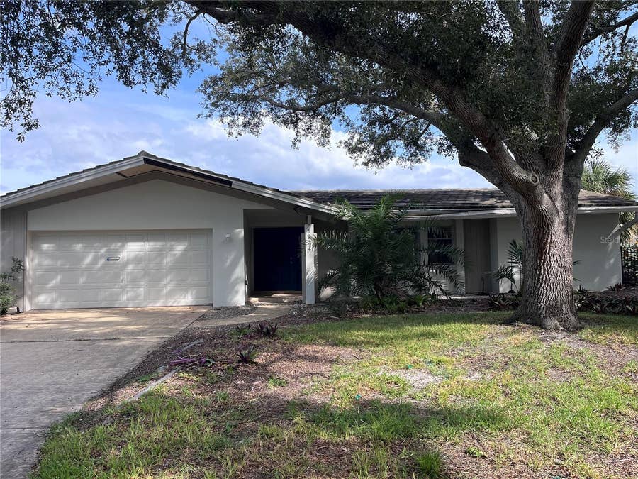 Property photo for 1922 ILLINOIS AVENUE NE, St Petersburg, FL